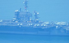 Tàu sân bay USS Carl Vinson đã vào vùng biển cảng Tiên Sa