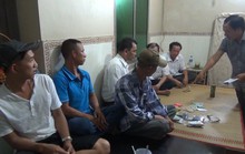 Bắt nóng 3 cán bộ thuế và ngân hàng trên chiếu bạc