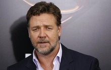 Sau ly hôn, Russell Crowe thu tiền tỉ nhờ bán kỷ vật