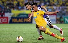 Hà Nội thắng FLC Thanh Hóa trong trận cầu kinh điển