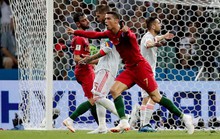 Ronaldo lập hat-trick, Bồ Đào Nha thoát thua ngoạn mục