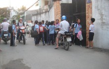 Mùa hè trôi qua ngoài cửa lớp học thêm