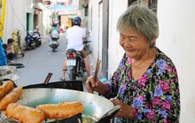 Nỗi niềm ẩn giấu sau gánh chuối chiên