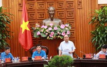 Thủ tướng Nguyễn Xuân Phúc: Tạo điều kiện tối đa để xây dựng thiết chế Công đoàn, phục vụ công nhân