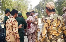 Iran tố Mỹ dính tới vụ xả súng đẫm máu ở lễ diễu binh