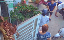 VIDEO: Tình làng nghĩa xóm tan nát vì chó thả rông!
