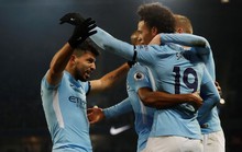 Nhấn chìm Newcastle, Man City thách thức sân cỏ Anh