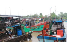 Bạc Liêu nỗ lực cứu tàu cá chết máy trong khi bão số 1 tăng tốc