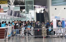 Sân bay Nội Bài tiếp tục hạn chế người nhà đưa tiễn