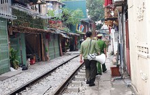 Hà Nội xóa sổ xóm cà phê đường tàu