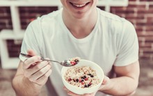 Kiểu ăn sáng ngược đời giúp đốt mỡ gấp đôi