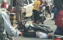 Người đàn ông đi xe máy bất ngờ tông vào trụ bêtông cầu vượt Thái Hà tử vong