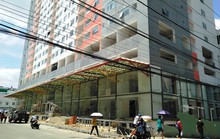 Chung cư hạng sang bán hàng chục căn hộ cho người nước ngoài một cách khó hiểu