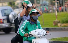 Khách đi Grab tới điểm đón trễ phải trả phí xe chờ quá 5 phút!