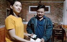 Nhặt được chiếc ví có 45 triệu đồng, nhờ vợ đăng lên Facebook tìm người trả lại