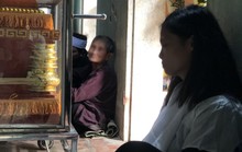 Người vợ bị hàng xóm đồn bán tạng lấy tiền vì hiến tạng chồng cứu người dưng