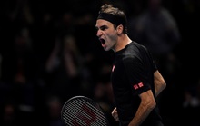 Federer hạ gục Djokovic, vào bán kết ATP Finals 2019 ở tuổi 38