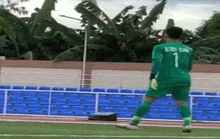 Clip: Thủ môn Bùi Tiến Dũng cô độc, bị bỏ rơi trong suốt 90 phút đấu Brunei