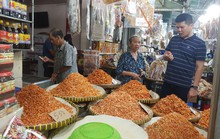 Cơ sở sản xuất đặc sản khô miền Tây hốt bạc dịp Tết