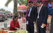 Kiểm tra an toàn thực phẩm tại đền Trần trước lễ khai ấn