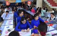 Giá vàng nhảy múa khi dân các tỉnh thành đổ xô mua vàng ngày Thần Tài