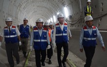 Chủ tịch UBND TP HCM nói gì khi đi thị sát xuyên hầm metro số 1?