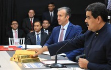 Venezuela lại bán thêm 8 tấn vàng?