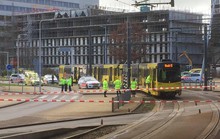 Xả súng trên tàu điện ở Hà Lan nghi khủng bố, thủ phạm đã bỏ trốn