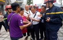 Giải cứu 5 khách Trung Quốc mắc kẹt trong vụ cháy khách sạn Helen ở Hạ Long
