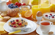 Bất ngờ với cách ăn sáng – ăn tối giúp bạn đẩy lùi ung thư