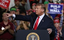 Chiến dịch tranh cử Mỹ: Vừa khởi động, cử tri ồ ạt rót tiền cho ông Donald Trump