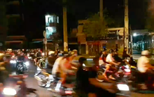 [VIDEO] - Dân chơi kéo nhau đua xe trái phép, live stream trên facebook
