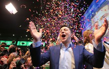 Bầu cử Ukraine: Tổng thống Poroshenko bị diễn viên hài đánh bại