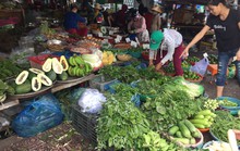 Thịt cá, hải sản đầy chợ, giá không tăng trong ngày đầu nghỉ lễ