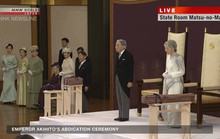 Lễ thoái vị của Nhật Hoàng diễn ra chóng vánh