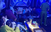 Cà Mau: Gần 100 người dùng ma túy tại quán karaoke