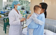 Điều trị bác sĩ tư, bệnh nhi 10 tháng tuổi suýt mất mạng vì tiêu chảy cấp