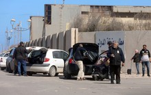 Libya bất ổn, giá dầu đạt đỉnh trong 5 tháng