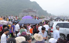 Hàng vạn người đổ về chùa Tam Chúc mừng đại lễ Phật đản Vesak 2019