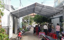 Vợ chồng hưu trí chết bất thường trong ngôi nhà khóa trái cửa