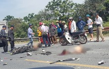 Xe tải tông xe máy, 2 thanh niên ngã xuống đường bị cán chết