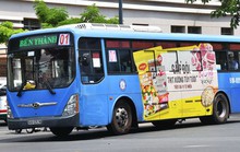 Giãn điều kiện để hút quảng cáo cho xe buýt