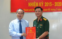 Bí thư Nguyễn Thiện Nhân trao quyết định nhân sự tại Bộ Tư lệnh TP HCM
