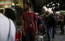 Venezuela đen như mực, đổ lỗi cho tấn công điện từ