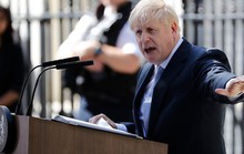 Ông Johnson đại tu nội các vào ngày đầu tiên làm Thủ tướng Anh