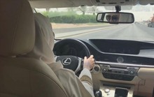 Phụ nữ Ả Rập Saudi đi du lịch không cần đàn ông