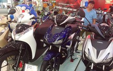 Đủ kiểu hút khách mua xe máy mùa tựu trường