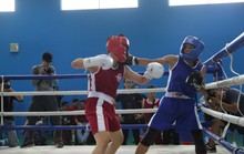 Nữ hoàng muay Việt Thanh Trúc đấu boxing giúp trẻ em nghèo