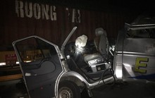 Xe khách tông xe container gặp sự cố, 16 người bị thương