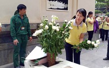 Cán bộ Công đoàn TP HCM tri ân các anh hùng liệt sĩ